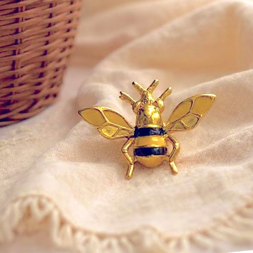 BEE BROOCH Yellow and Black Detailed Tiny Bee Pin Brooch Dainty Cottagecore